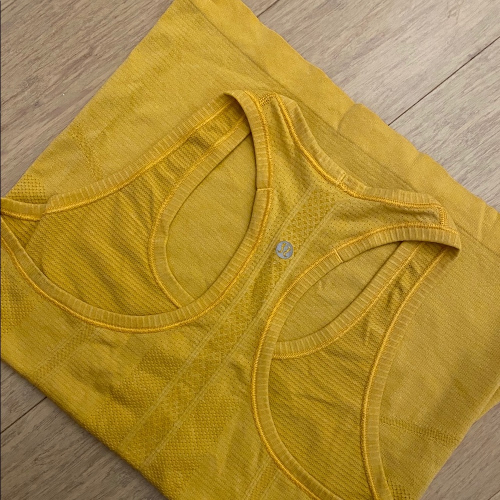 LULULEMON TANK